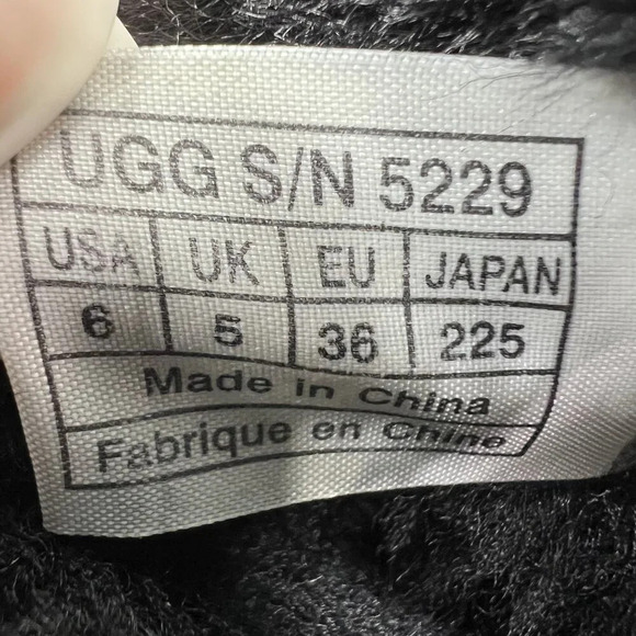 Ugg Womens 6 Black Genuine Leather & Sheepskin Tall Winter Boots Snow Sports Fun - Picture 13 of 16